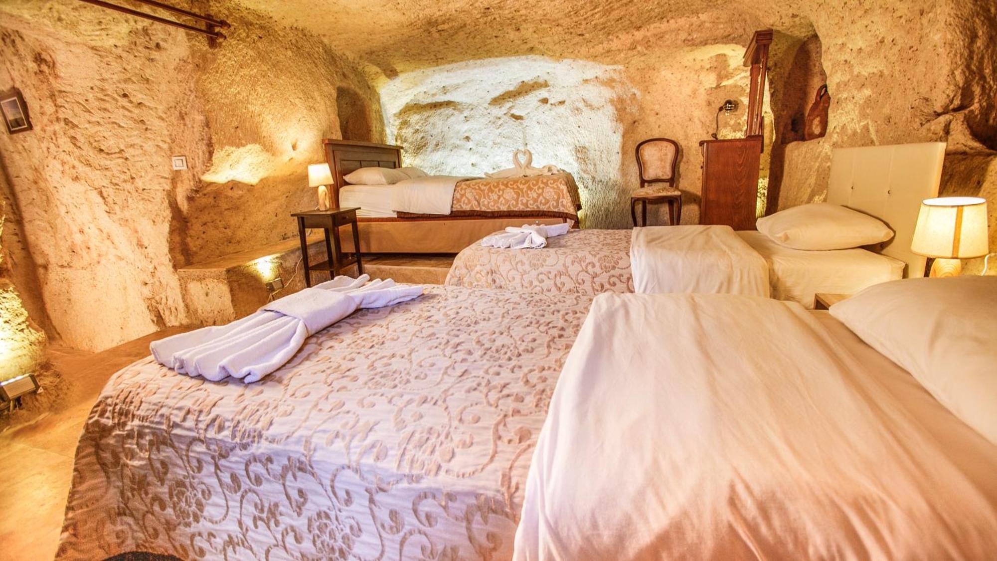 Kamelya Cave Hostel (Adults Only) ギョレメ エクステリア 写真