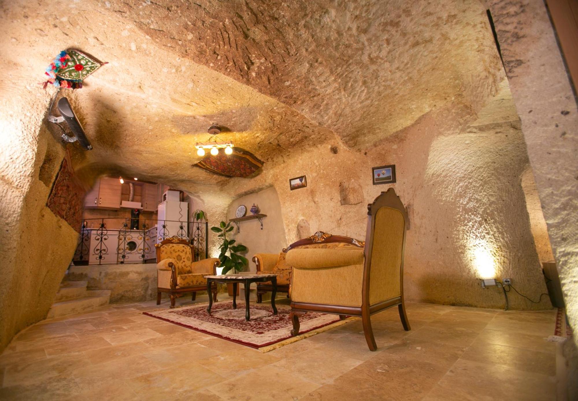 Kamelya Cave Hostel (Adults Only) ギョレメ エクステリア 写真