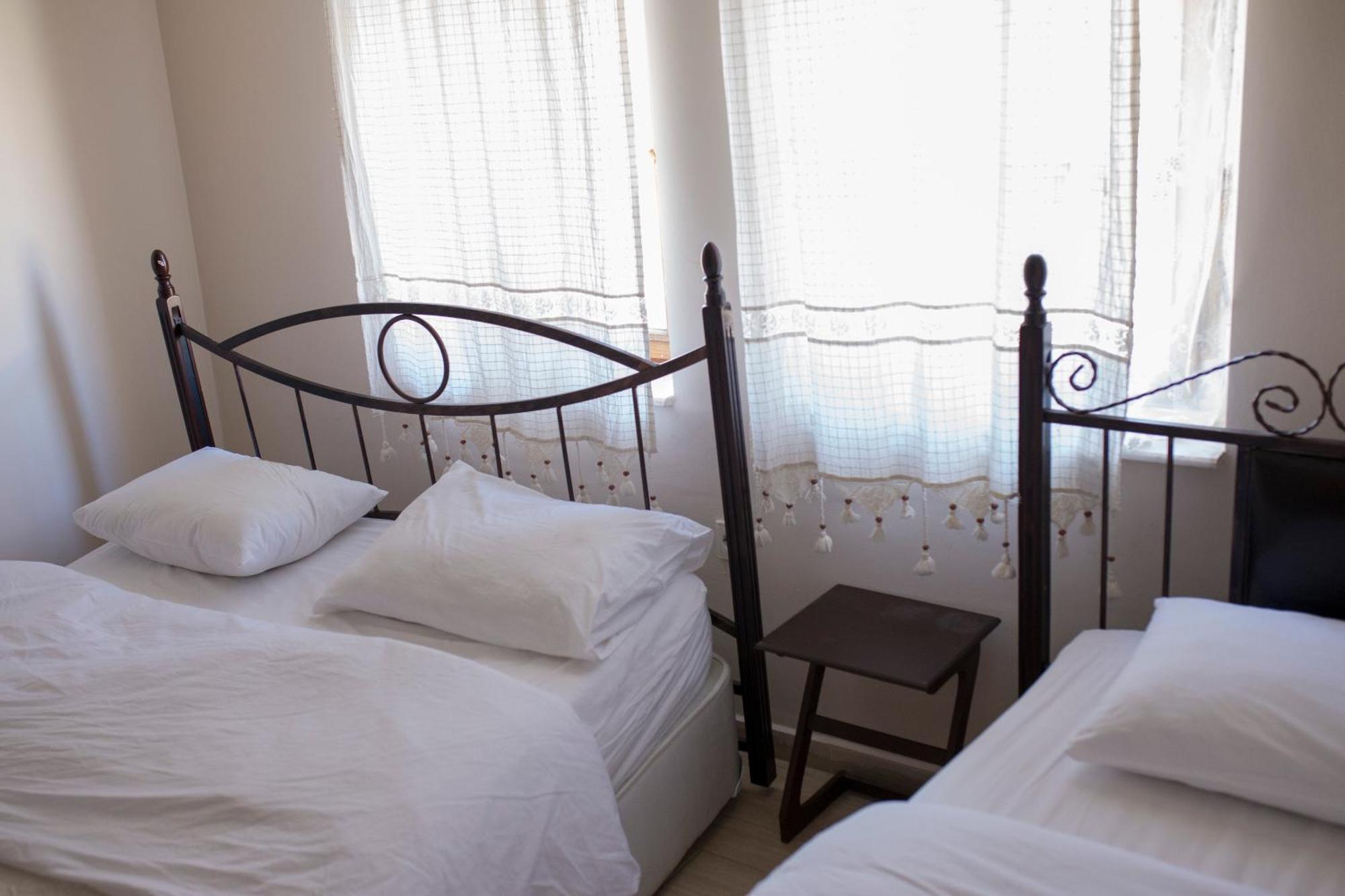 Kamelya Cave Hostel (Adults Only) ギョレメ エクステリア 写真